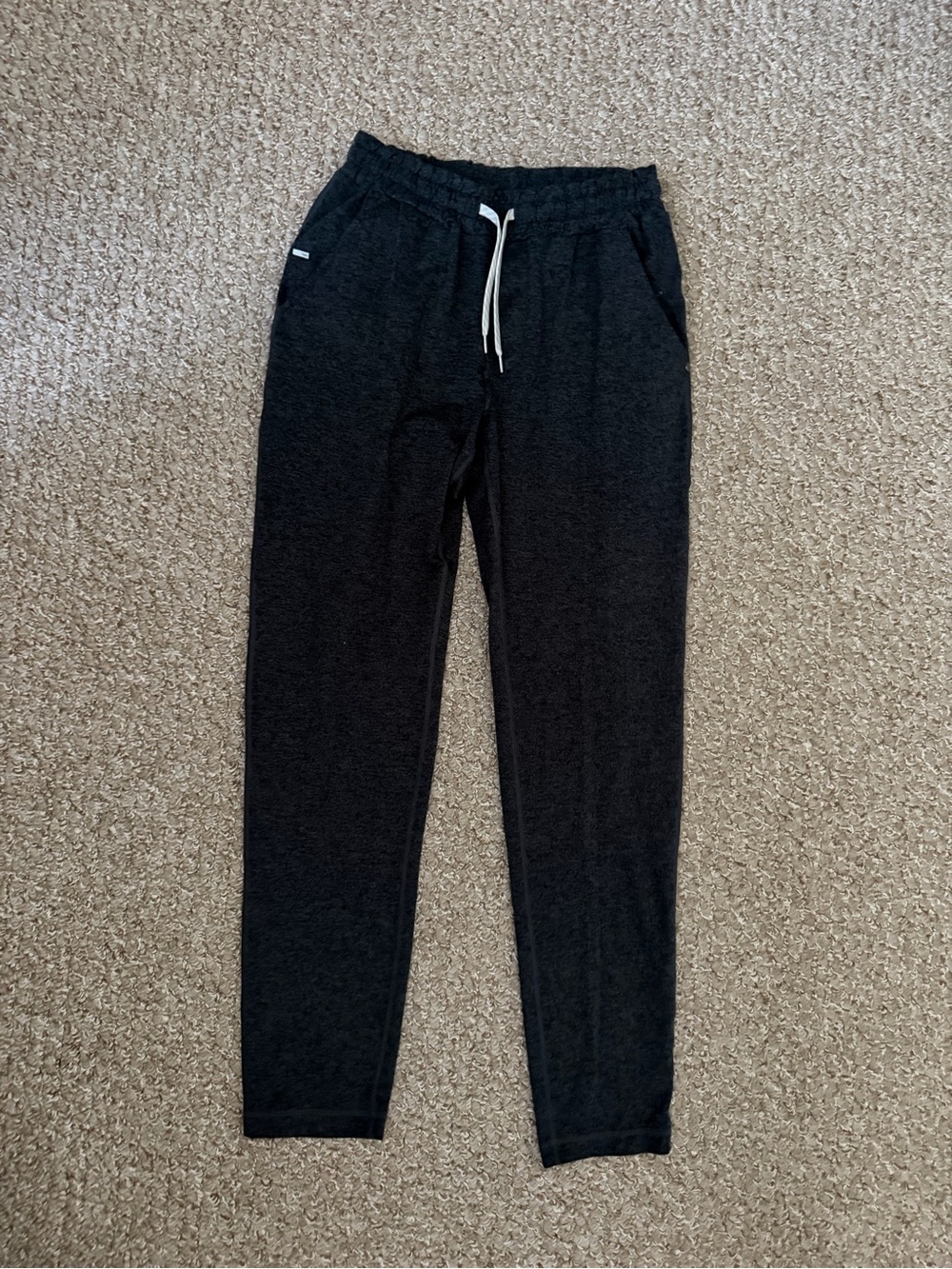 Vuori Black Tapered Jogger Sweatpants